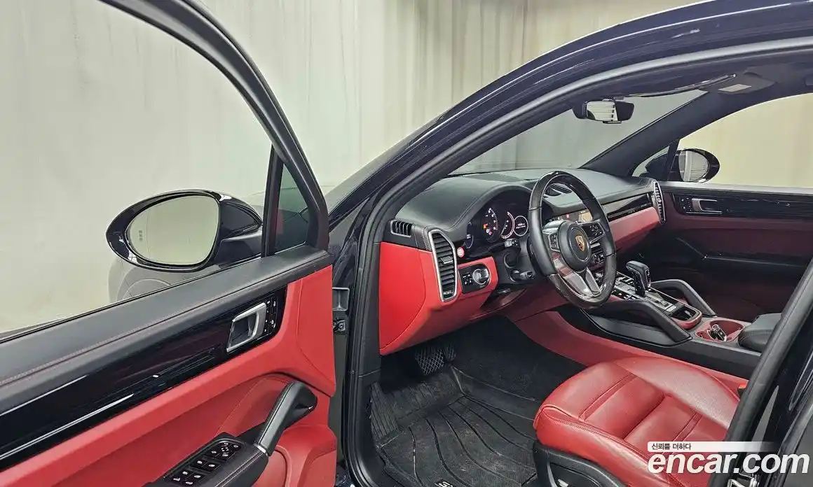 Porsche Cayenne 2021 3.0 Автомат в Москве № 197218, фото 18