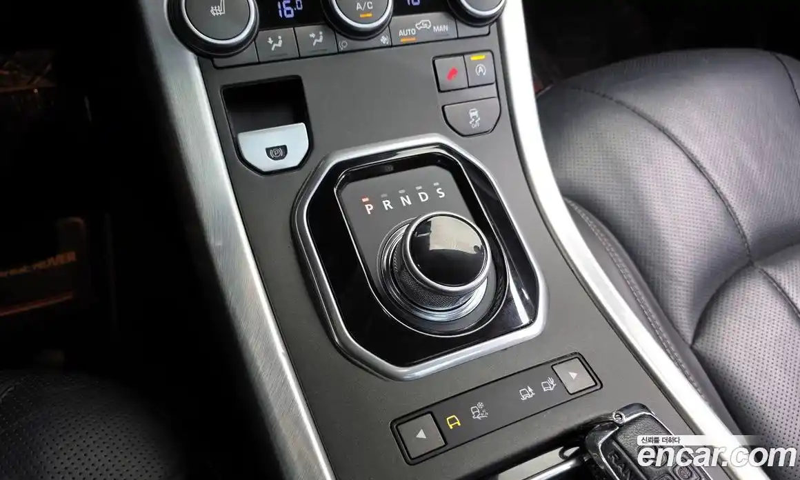 Land Rover Range-Rover Evoque 2016 2.0 Автомат в Москве № 198216, фото 13