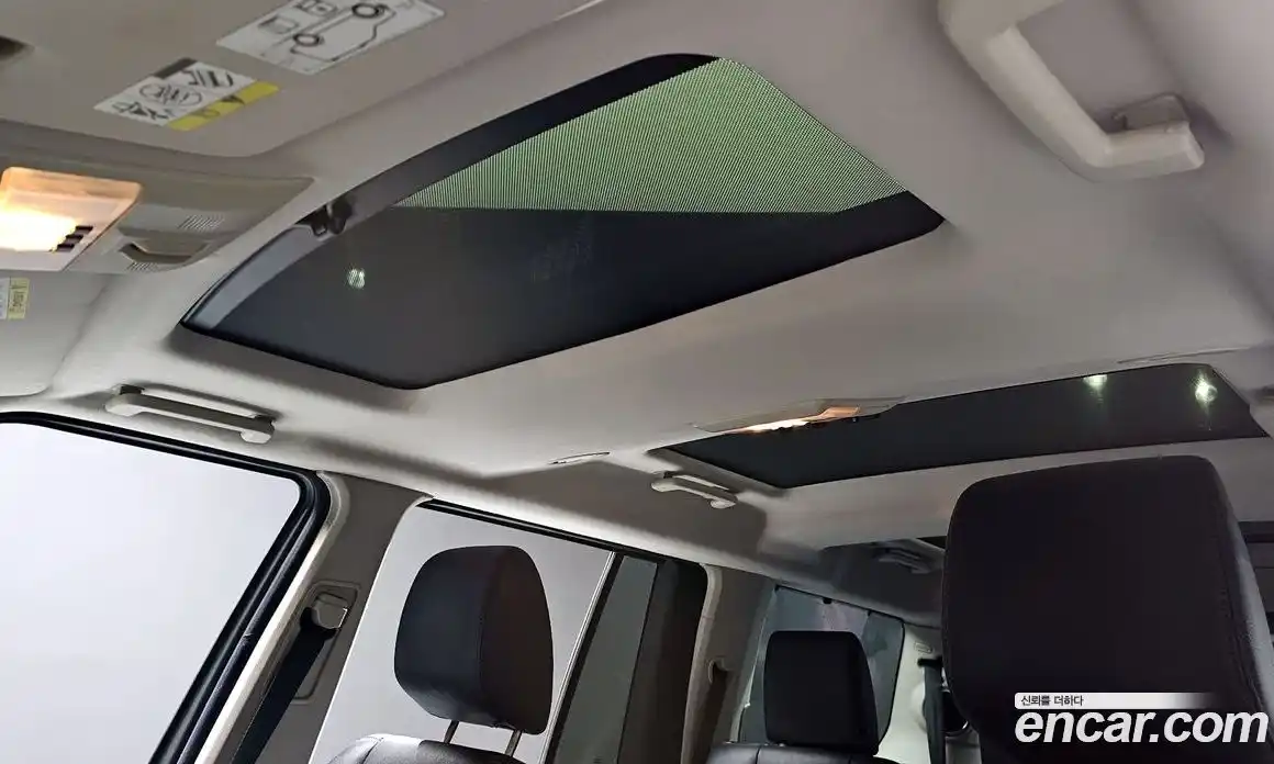 Land Rover Discovery 2013 3.0 Автомат в Москве № 198296, фото 17