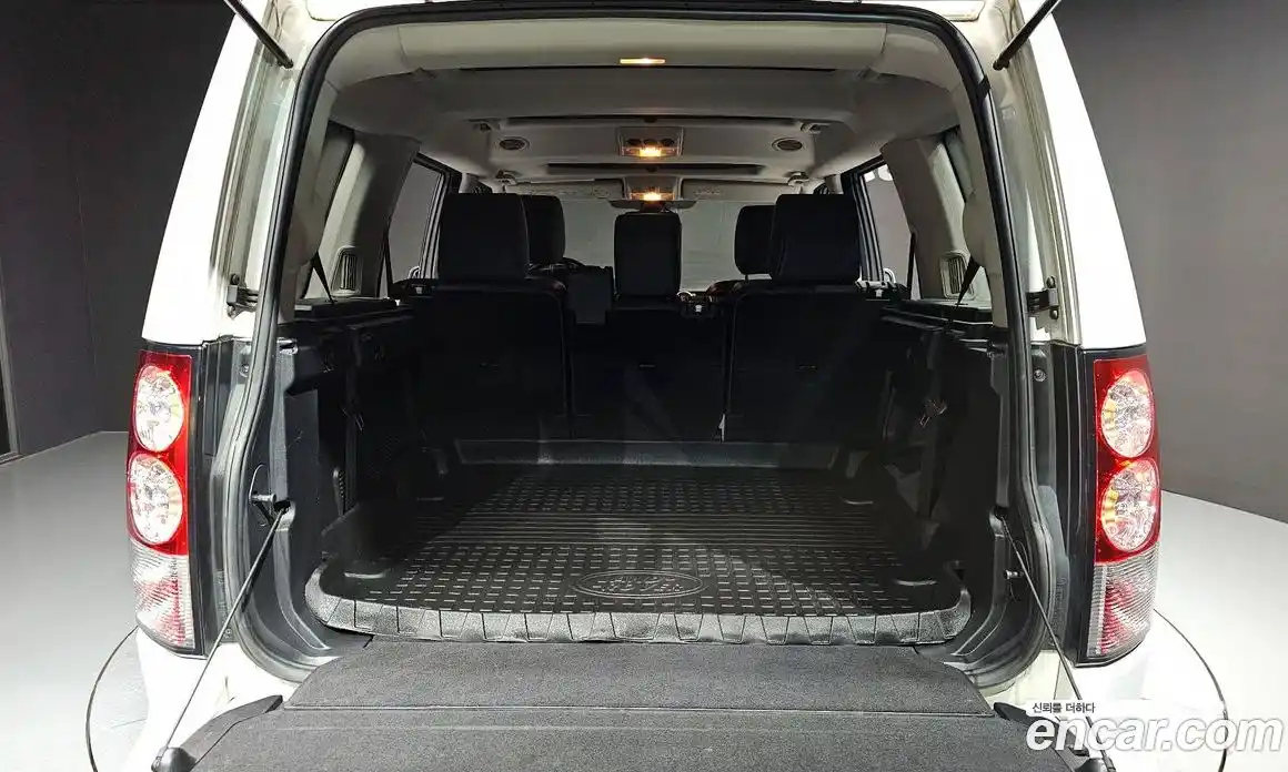 Land Rover Discovery 2013 3.0 Автомат в Москве № 198296, фото 20