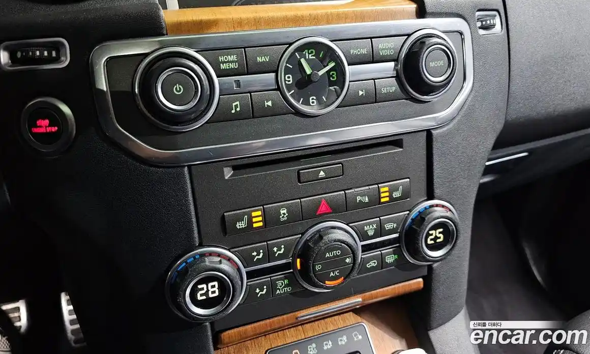 Land Rover Discovery 2013 3.0 Автомат в Москве № 198296, фото 4