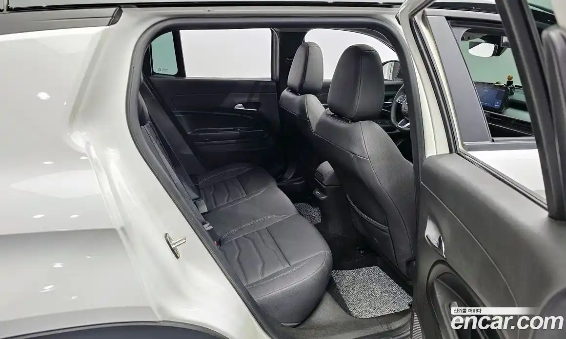 Jeep Avenger 2024 0.1 Автомат в Москве № 199391, фото 12