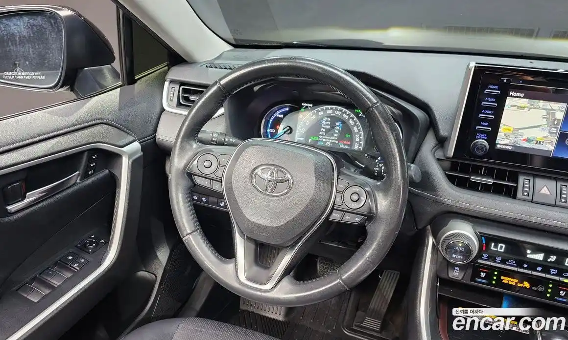 Toyota RAV4 2021 2.5 Автомат в Москве № 199653, фото 13