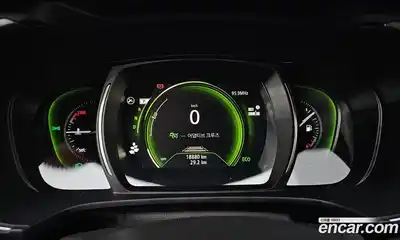 Renault QM6 2023 2.0 Автомат в Москве № 204533, миниатюра 4