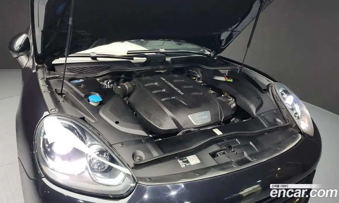 Porsche Cayenne 2015 3.0 Автомат в Москве № 208404, фото 15