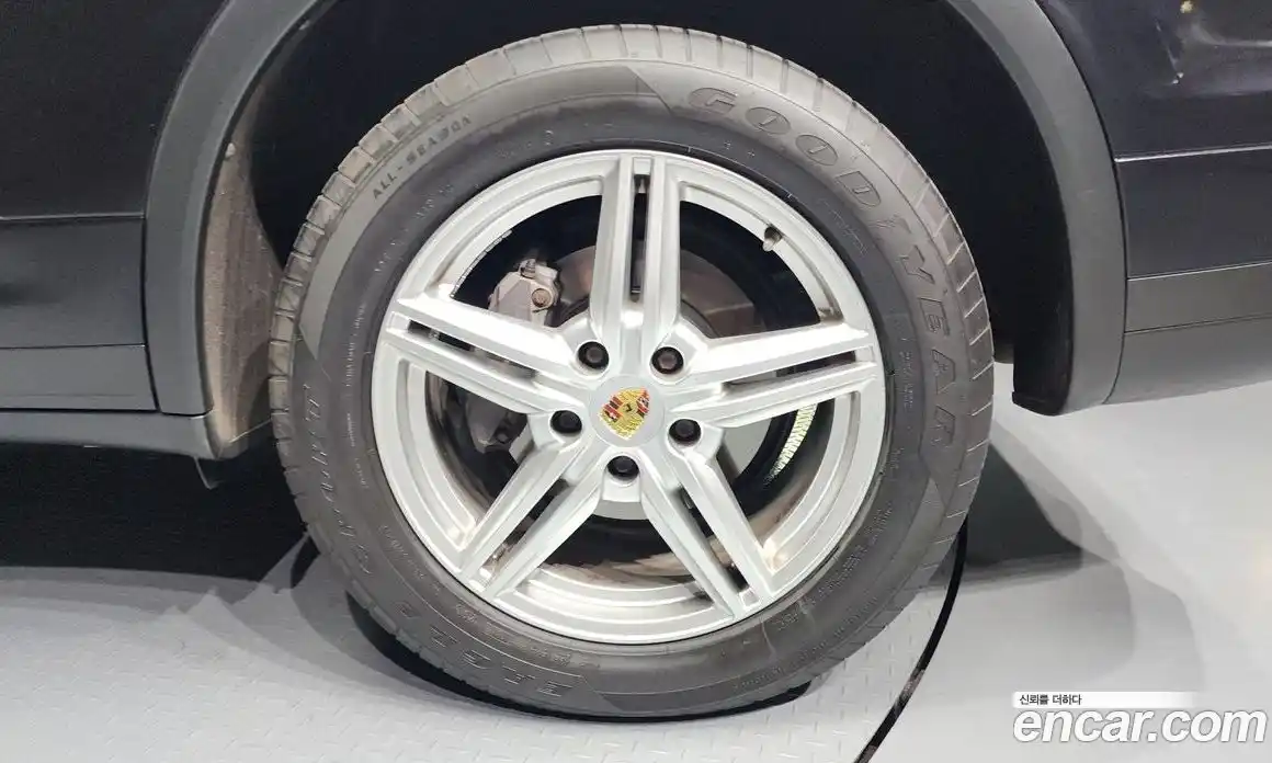 Porsche Cayenne 2015 3.0 Автомат в Москве № 208404, фото 4