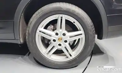 Porsche Cayenne 2015 3.0 Автомат в Москве № 208404, миниатюра 4