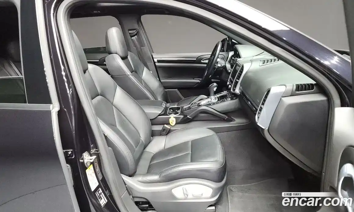 Porsche Cayenne 2015 3.0 Автомат в Москве № 208404, фото 5