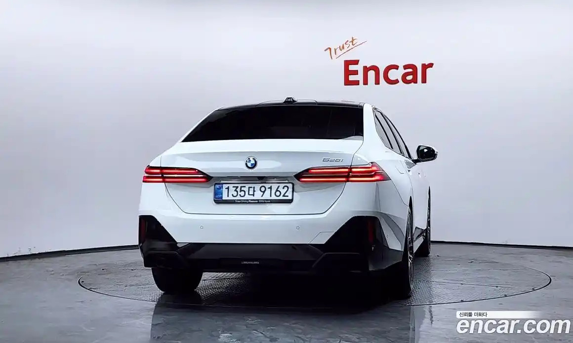 BMW 5-Series 2025 2.0 Автомат в Москве № 210288, фото 4