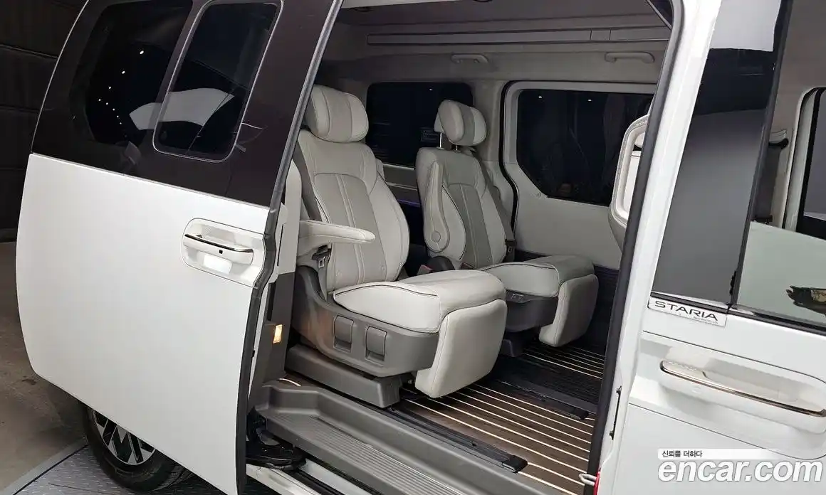 Hyundai Staria 2022 2.2 Автомат в Москве № 2102, фото 17