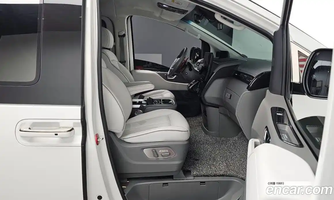 Hyundai Staria 2022 2.2 Автомат в Москве № 2102, фото 9