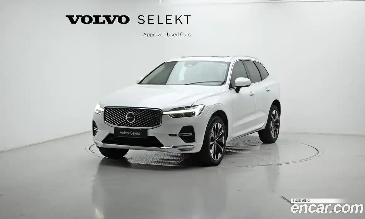 Volvo XC60 2026 2.0 Автомат в Москве № 212776, фото 1
