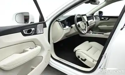 Volvo XC60 2026 2.0 Автомат в Москве № 212776, миниатюра 11