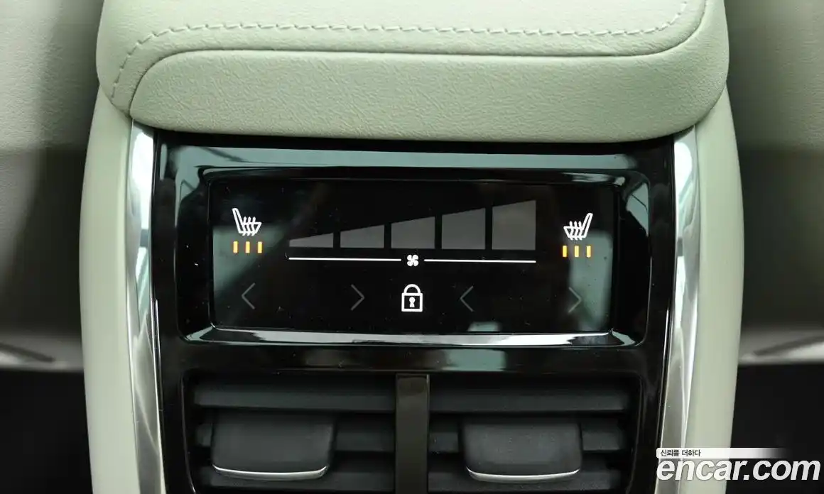 Volvo XC60 2026 2.0 Автомат в Москве № 212776, фото 16