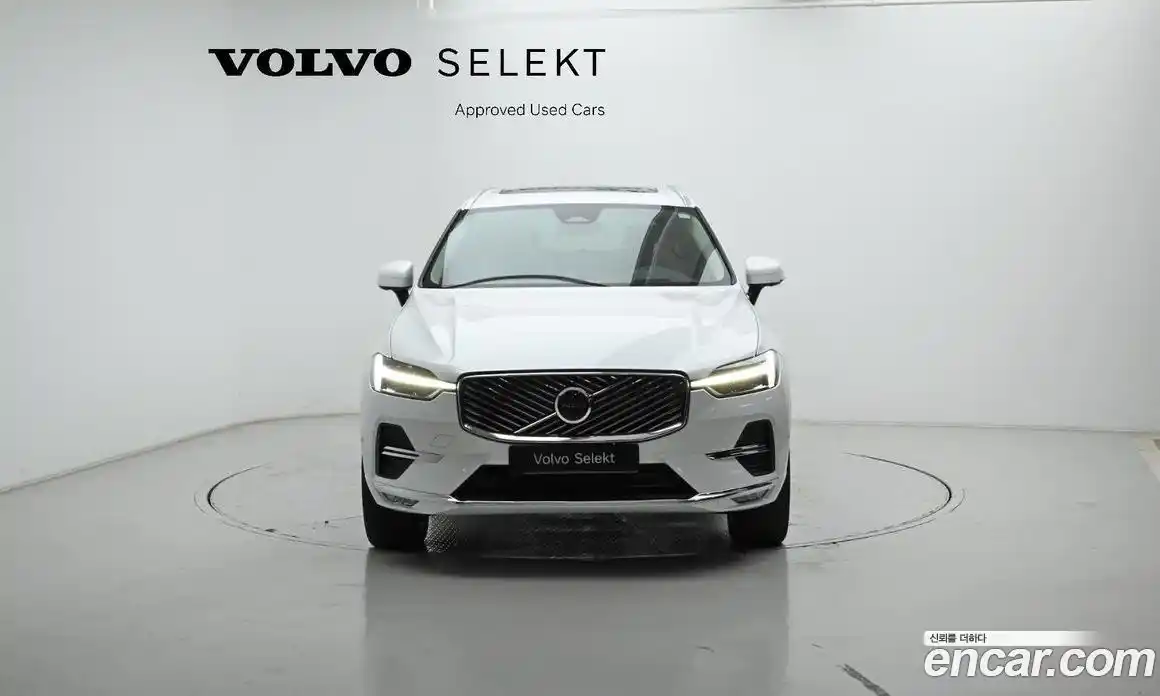Volvo XC60 2026 2.0 Автомат в Москве № 212776, фото 3