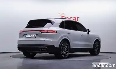 Porsche Cayenne, 2023