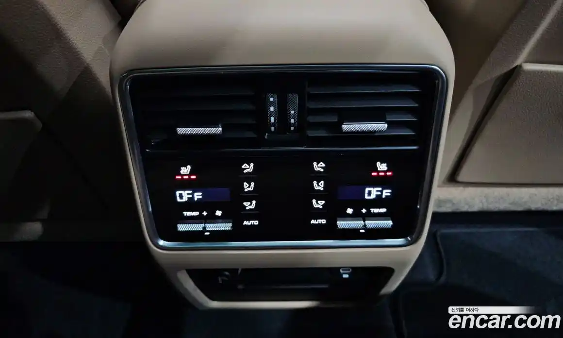 Porsche Cayenne 2023 3.0 Автомат в Москве № 213021, фото 17