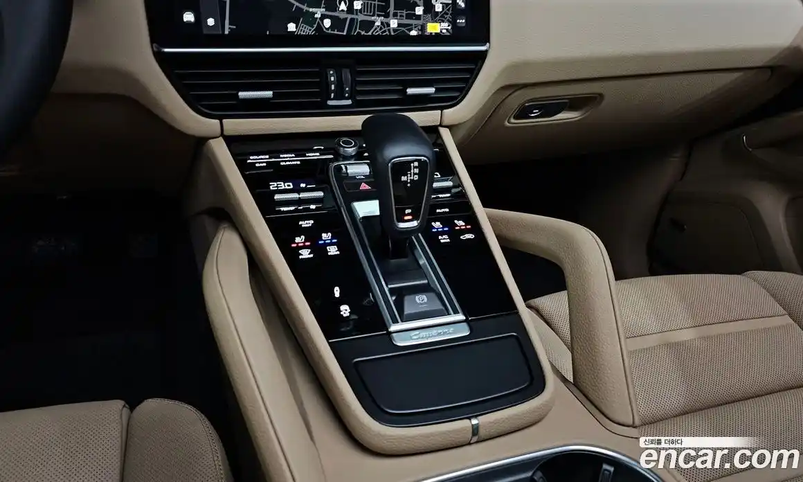 Porsche Cayenne 2023 3.0 Автомат в Москве № 213021, фото 8