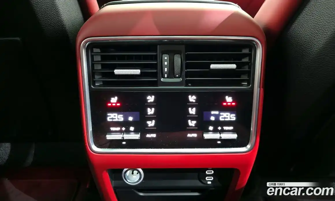 Porsche Cayenne 2023 3.0 Автомат в Москве № 213177, фото 20