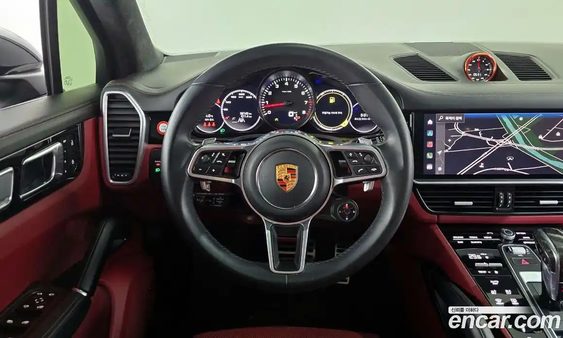 Porsche Cayenne 2023 3.0 Автомат в Москве № 213177, фото 8