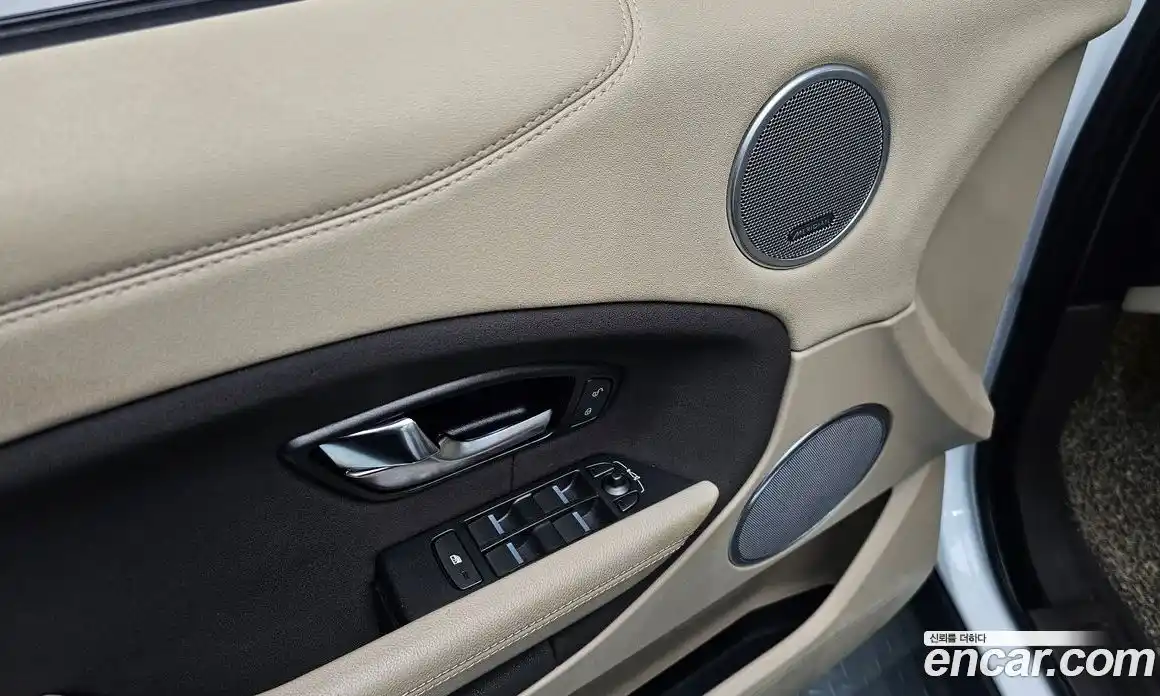 Land Rover Range-Rover Evoque 2018 2.0 Автомат в Москве № 213465, фото 14