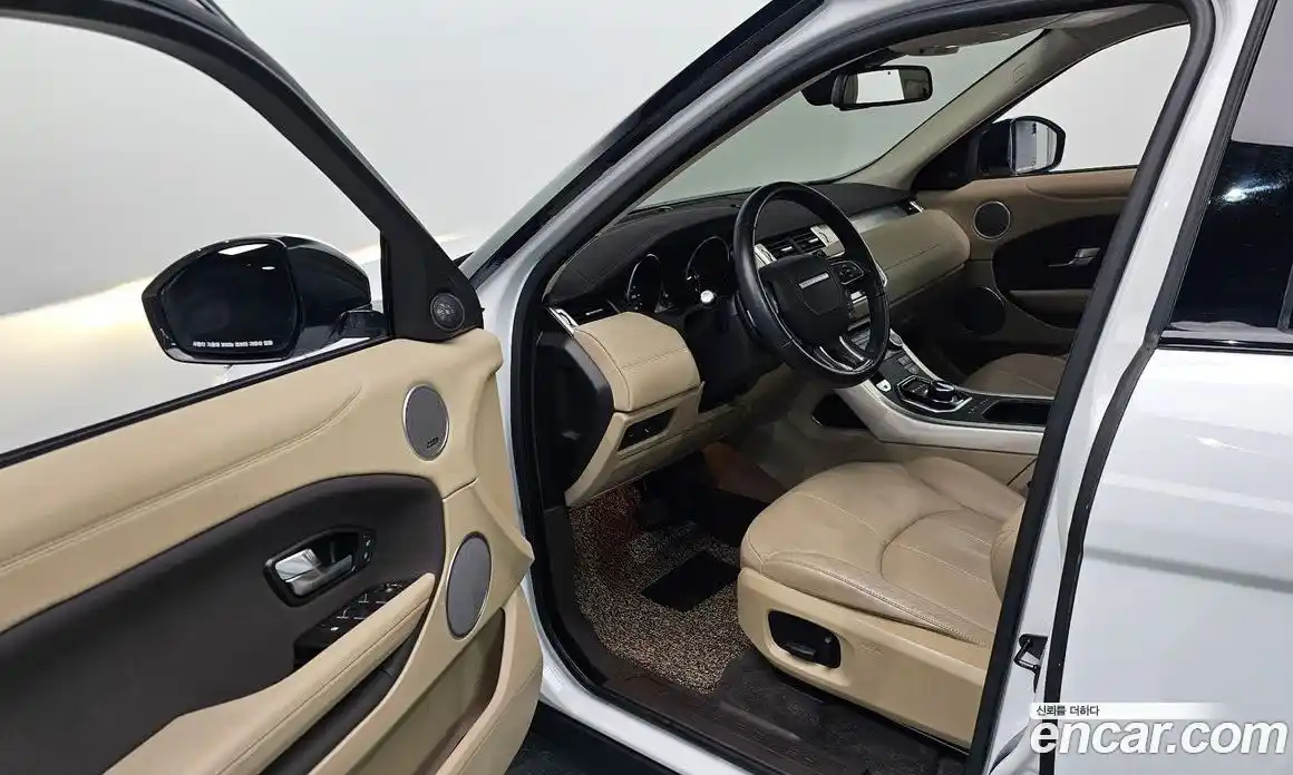 Land Rover Range-Rover Evoque 2018 2.0 Автомат в Москве № 213465, фото 18