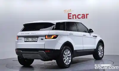 Land Rover Range-Rover Evoque 2018 2.0 Автомат в Москве № 213465, миниатюра 2