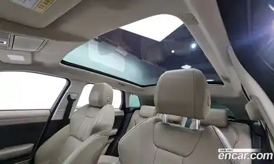 Land Rover Range-Rover Evoque 2018 2.0 Автомат в Москве № 213465, миниатюра 3