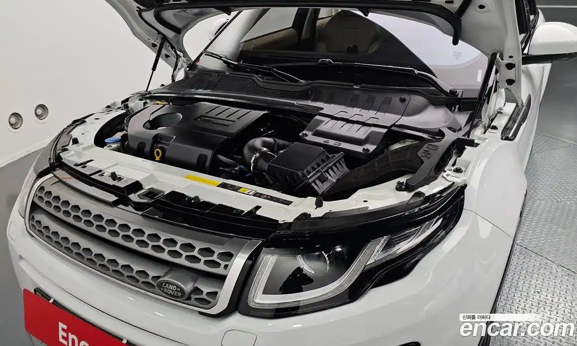 Land Rover Range-Rover Evoque 2018 2.0 Автомат в Москве № 213465, фото 10