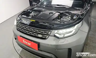 Land Rover Discovery 2018 2.0 Автомат в Москве № 213816, миниатюра 8