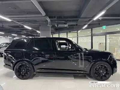 Land Rover Range-Rover 2025 4.4 Автомат в Москве № 213905, миниатюра 2