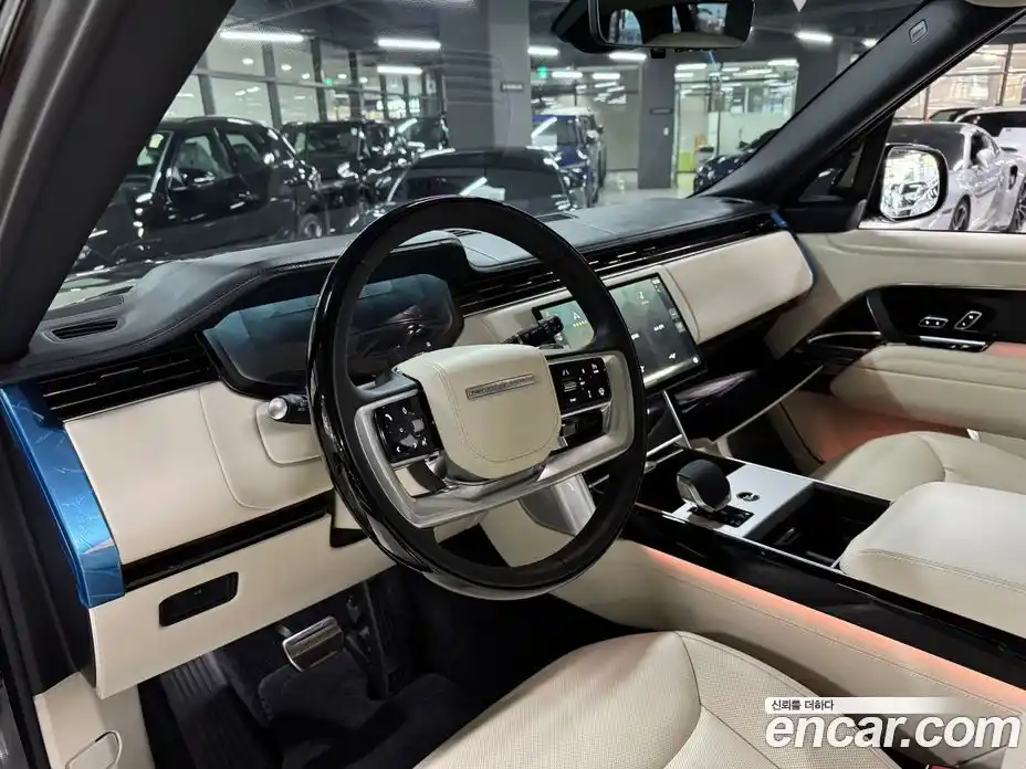 Land Rover Range-Rover 2025 4.4 Автомат в Москве № 213905, фото 4