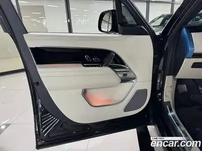 Land Rover Range-Rover 2025 4.4 Автомат в Москве № 213905, миниатюра 5