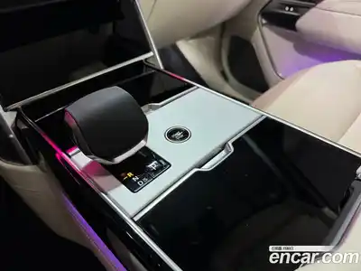 Land Rover Range-Rover 2025 4.4 Автомат в Москве № 213905, миниатюра 9