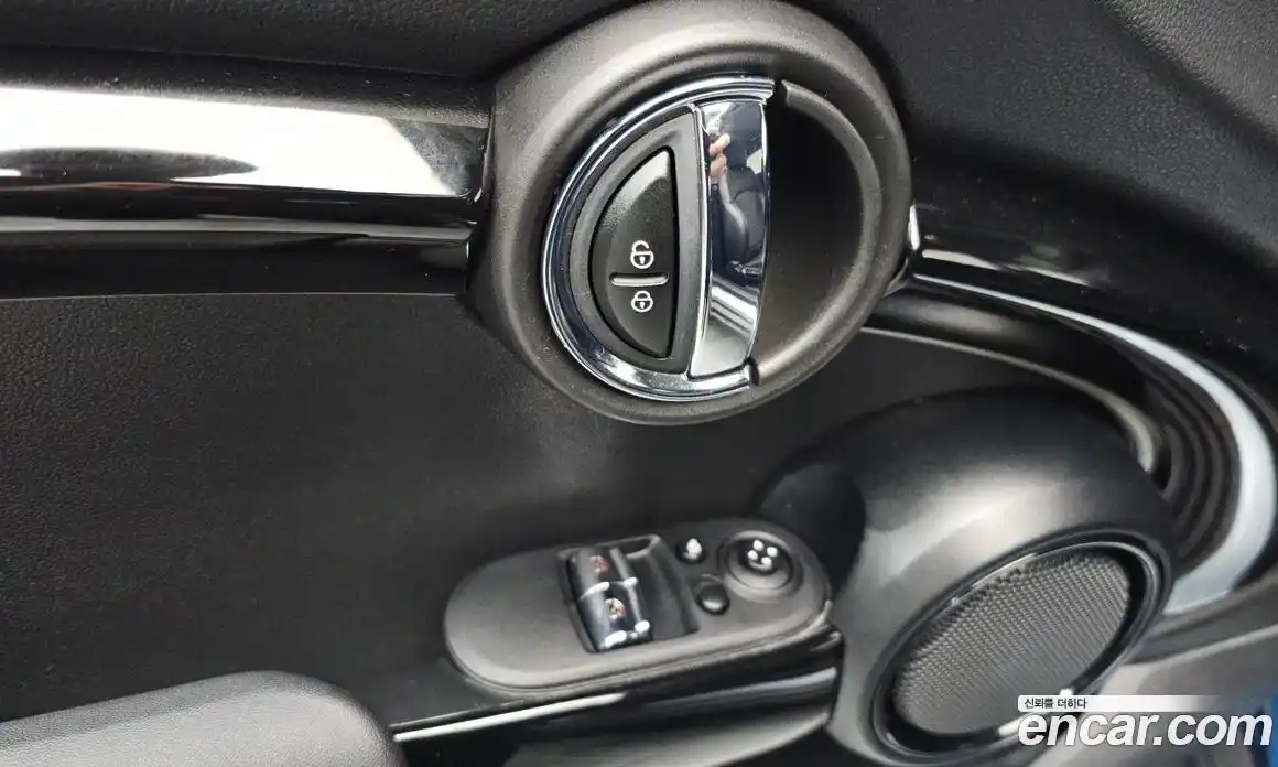 Mini Cooper 2022 1.5 Автомат в Москве № 214181, фото 14