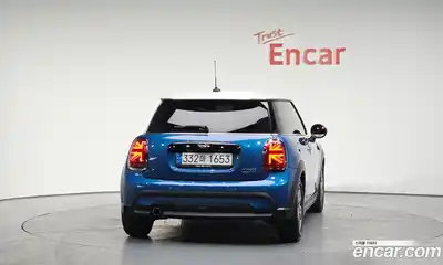 Mini Cooper 2022 1.5 Автомат в Москве № 214181, миниатюра 3