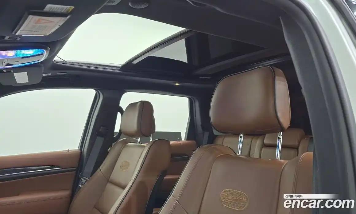 Jeep Cherokee 2021 3.6 Автомат в Москве № 215425, фото 19