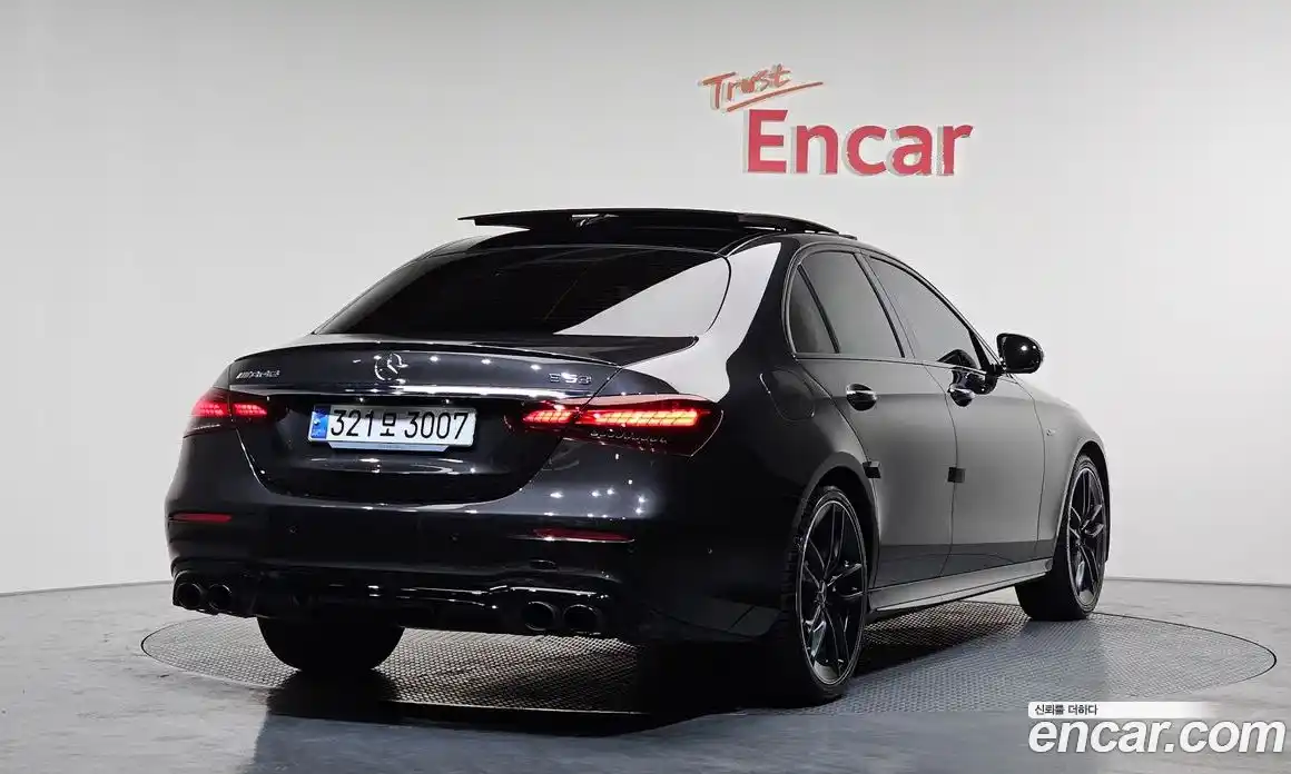 Mercedes-Benz E-Class 2023 3.0 Автомат в Москве № 219708, фото 15