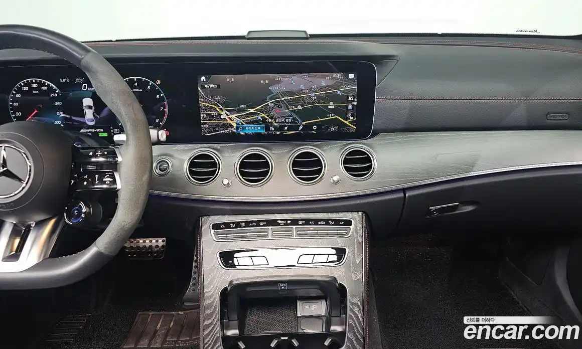 Mercedes-Benz E-Class 2023 3.0 Автомат в Москве № 219708, фото 17