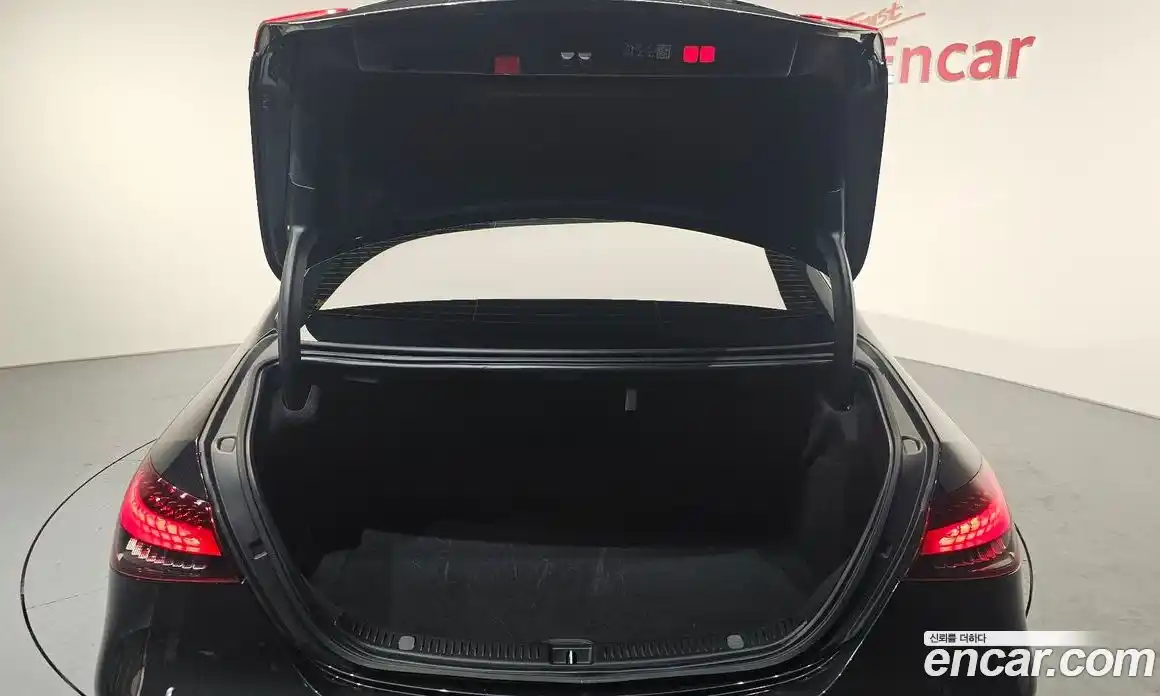 Mercedes-Benz E-Class 2023 3.0 Автомат в Москве № 219708, фото 4