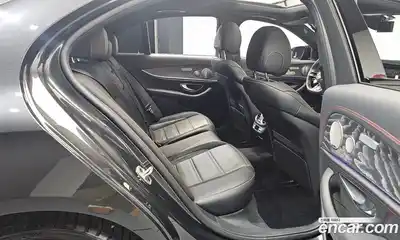 Mercedes-Benz E-Class 2023 3.0 Автомат в Москве № 219708, миниатюра 5