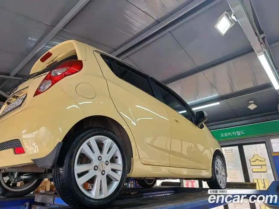 Chevrolet Spark 2014 1.0 Автомат в Москве № 219787, фото 12