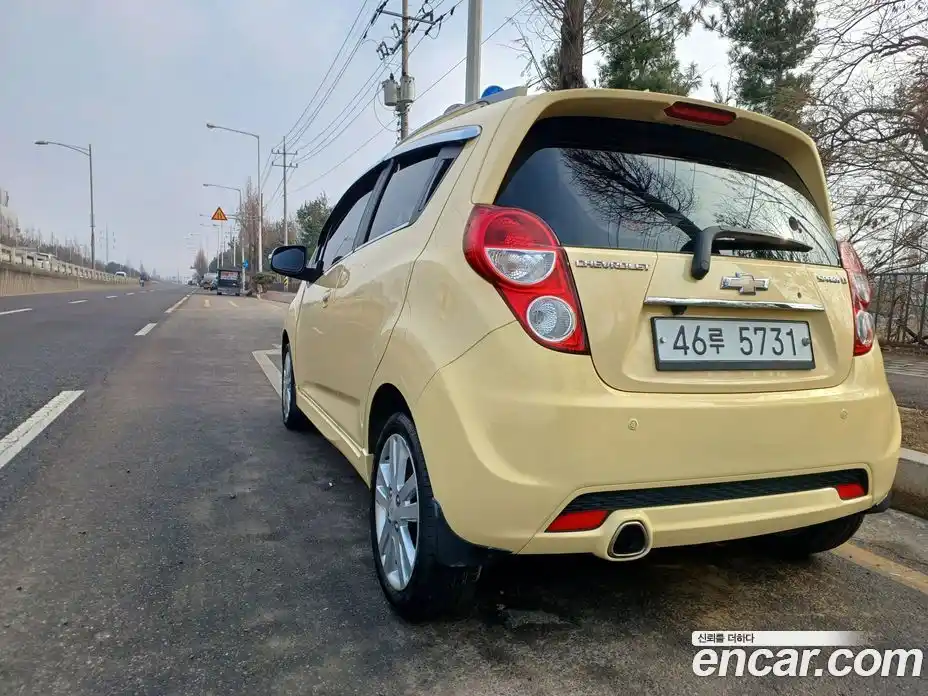 Chevrolet Spark 2014 1.0 Автомат в Москве № 219787, фото 4