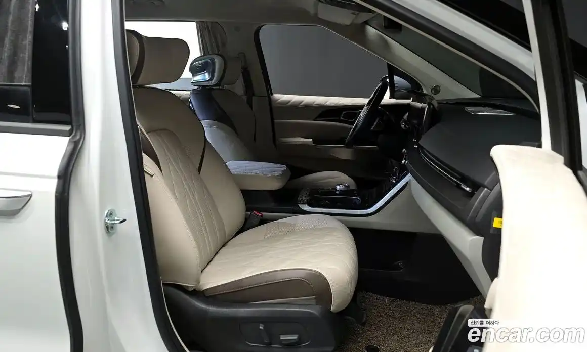 Kia Canival 2021 3.5 Автомат в Москве № 22296, фото 10