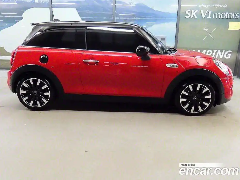 Mini Cooper 2020 2.0 Автомат в Москве № 228116, фото 3