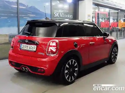 Mini Cooper 2020 2.0 Автомат в Москве № 228116, миниатюра 4