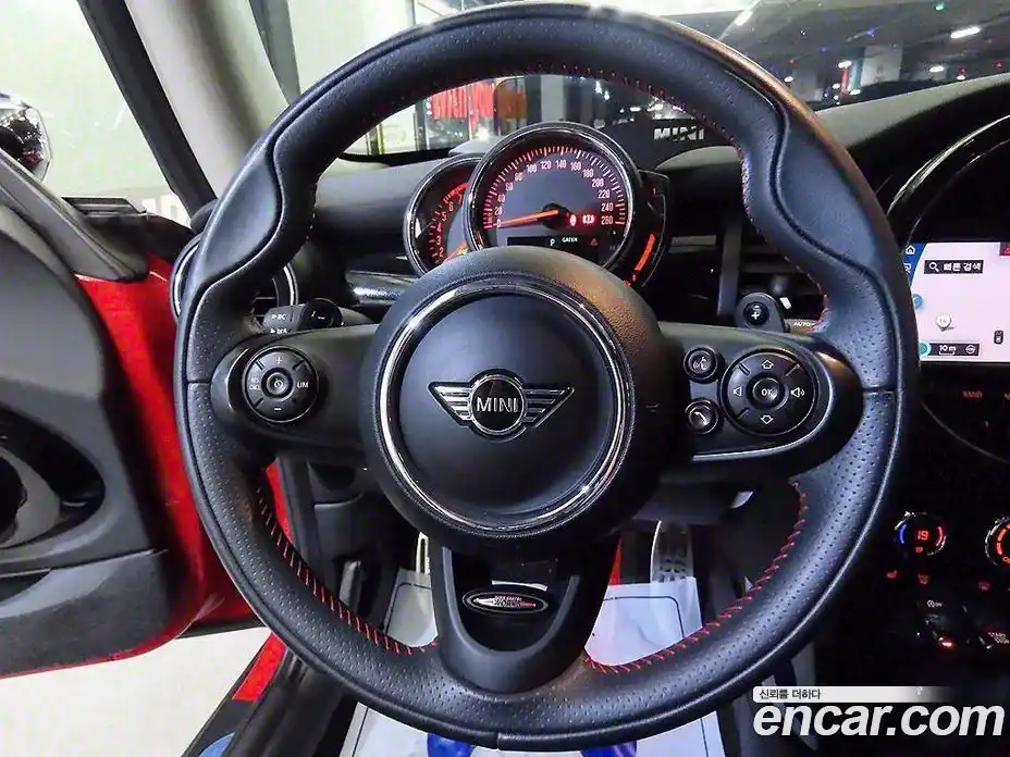 Mini Cooper 2020 2.0 Автомат в Москве № 228116, фото 8