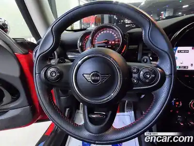 Mini Cooper 2020 2.0 Автомат в Москве № 228116, миниатюра 8