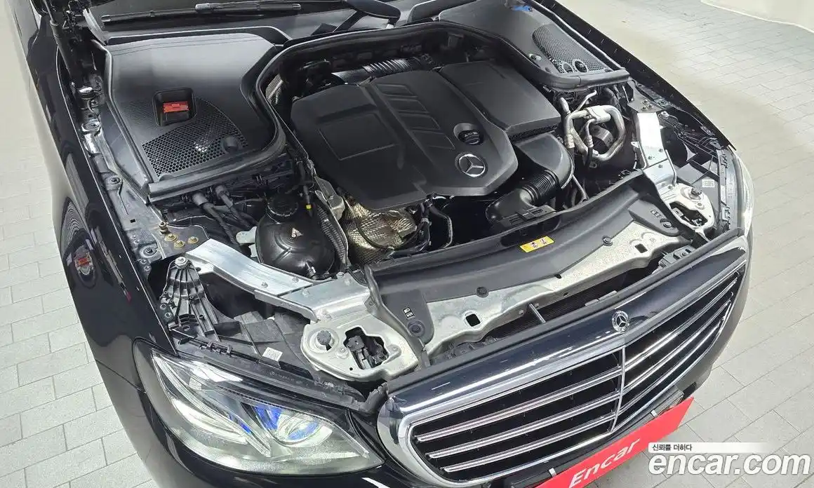 Mercedes-Benz E-Class 2020 1.9 Автомат в Москве № 229550, фото 16