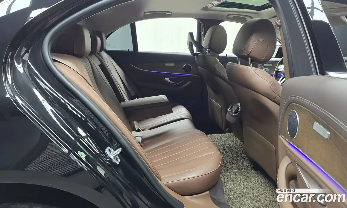 Mercedes-Benz E-Class 2020 1.9 Автомат в Москве № 229550, фото 7